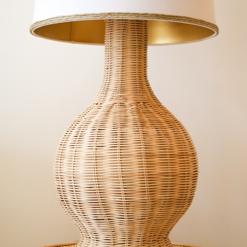 Κεραμικό Επιτραπέζιο Φωτιστικό